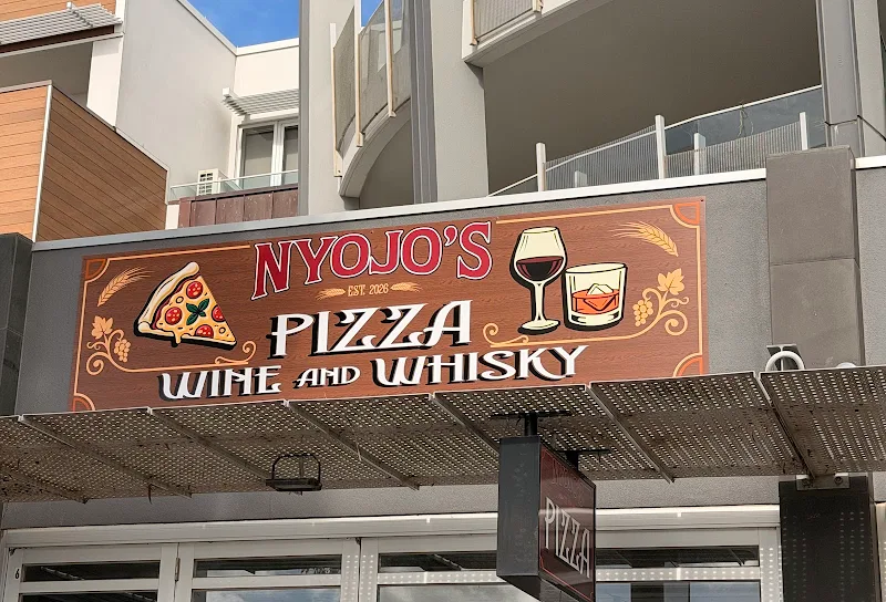Nyojo’s Pizza Wine & Whisky San Remo