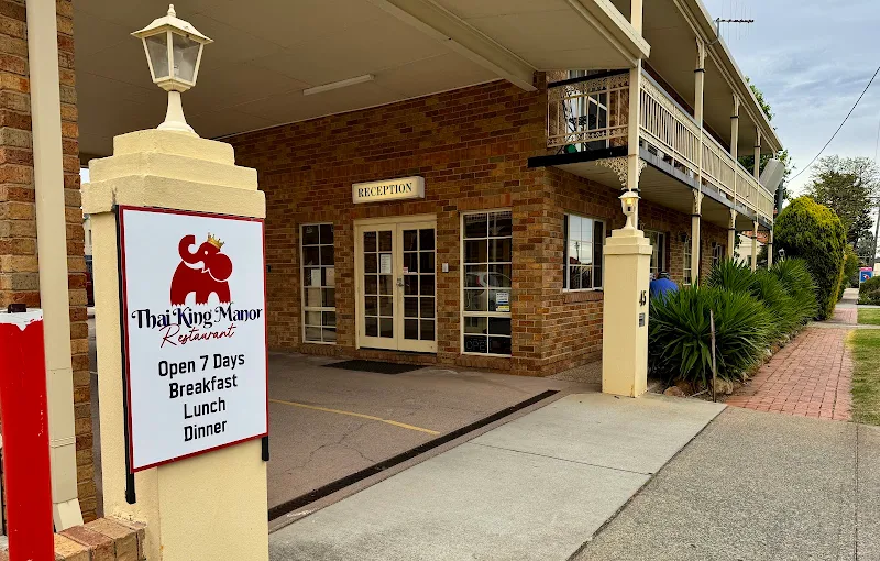 Thai King Manor Restaurant