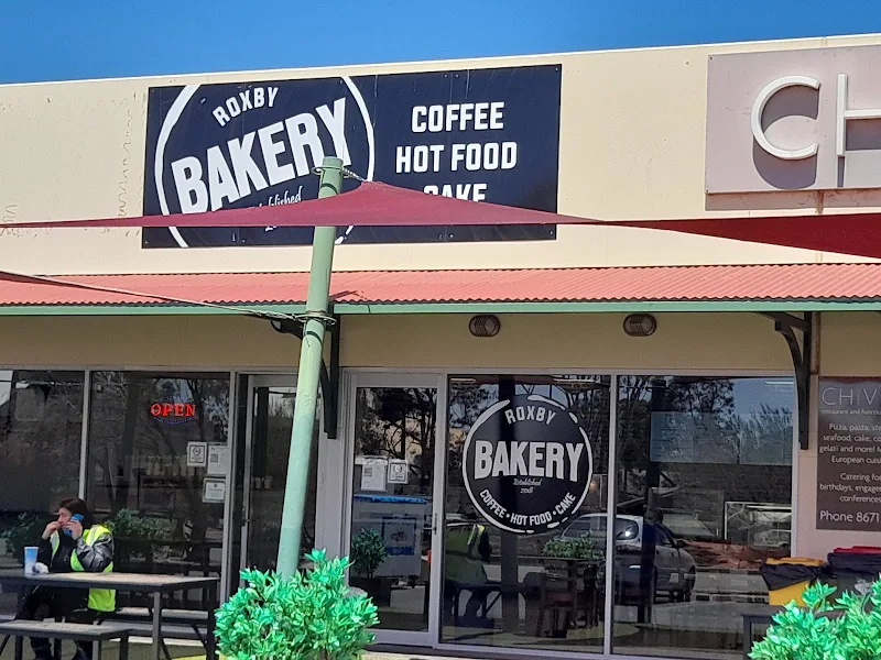 Tutop Bakery & Takeaway