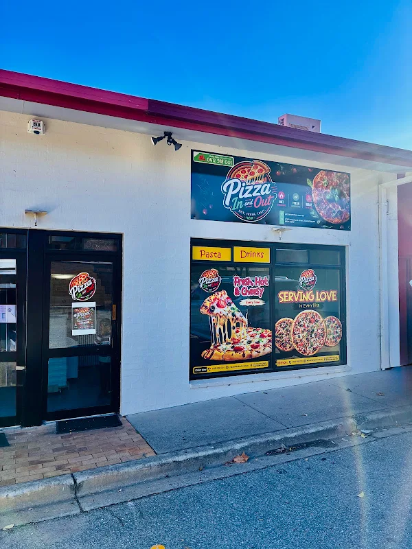 Pizza In & Out