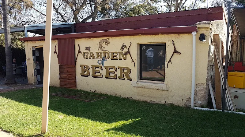 Tarlee Hotel