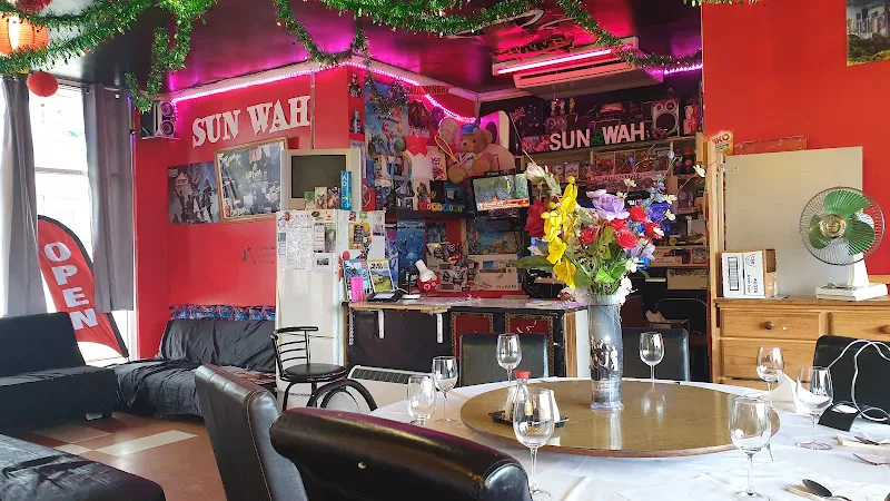 SUN WAH - CANTONESE CUISINE - CHINESE RESTAURANT !