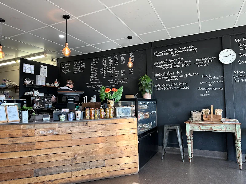 Graze Cafe and Sushi