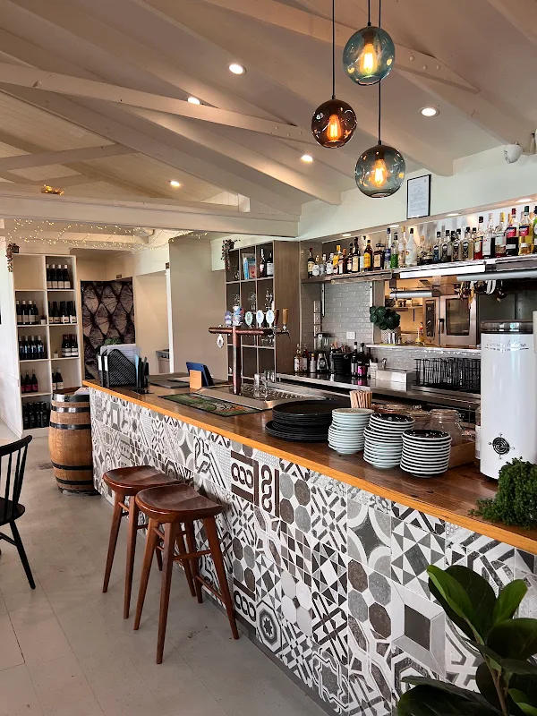 The Hub Pizza and Beer Binalong Bay