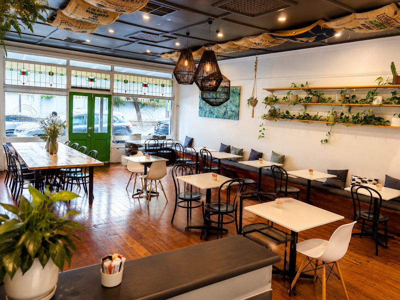 Local Luxe Cafe