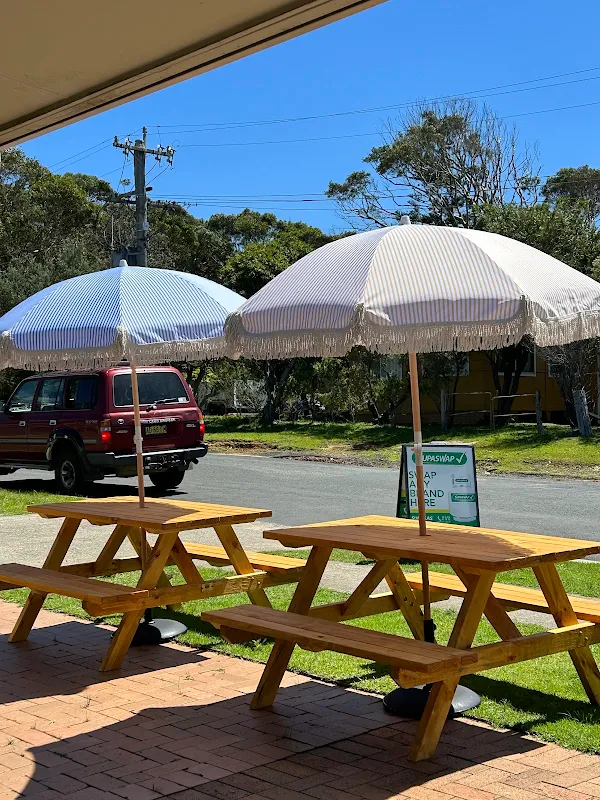 Merry Beach Milkbar
