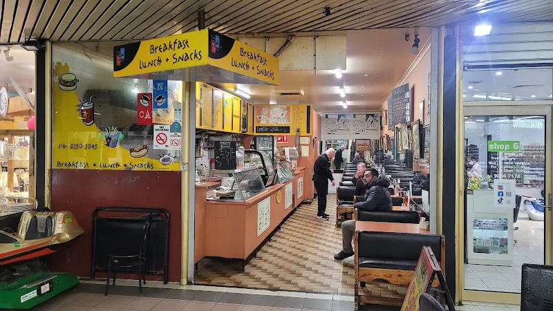 Twins Cafe
