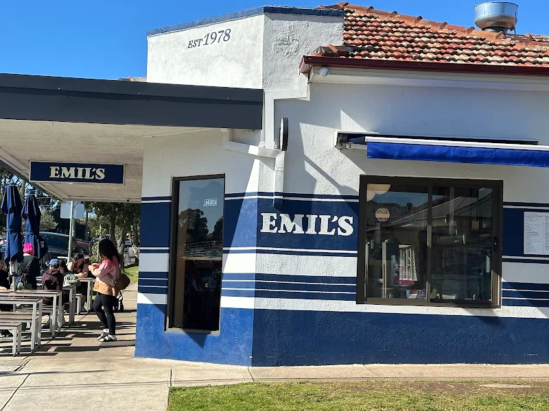 Emil's Cafe