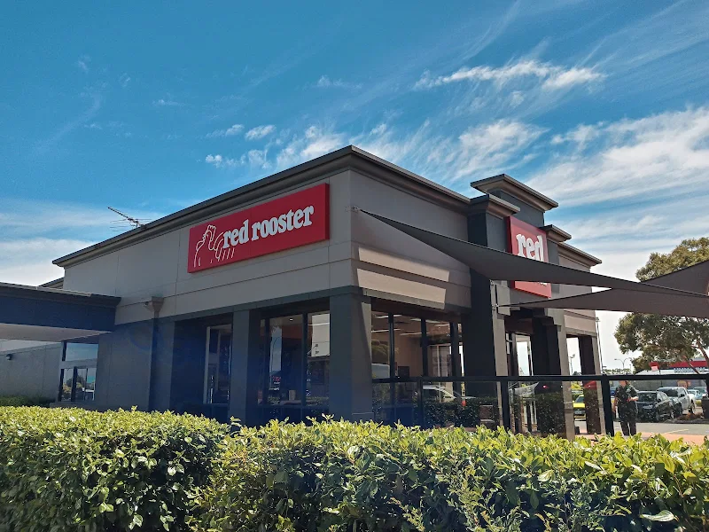 Red Rooster Munno Para