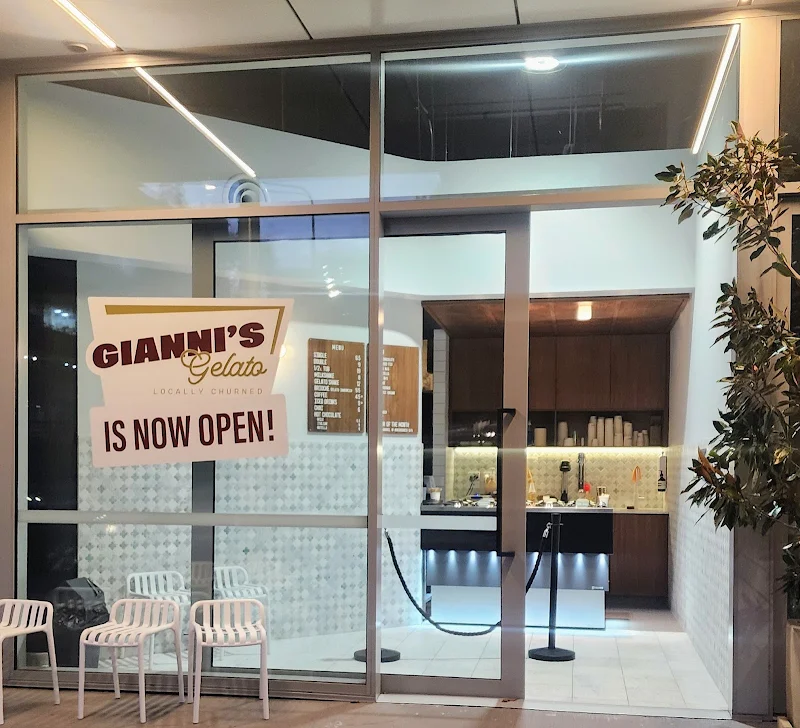 GIANNI'S GELATO