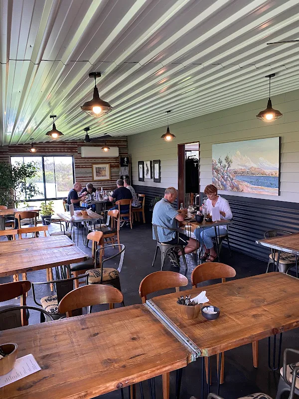 The Marron Tale Cafe and Marron Farm