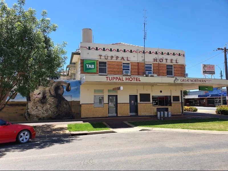 Tuppal Hotel