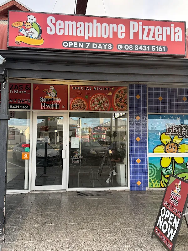 Semaphore Pizzeria