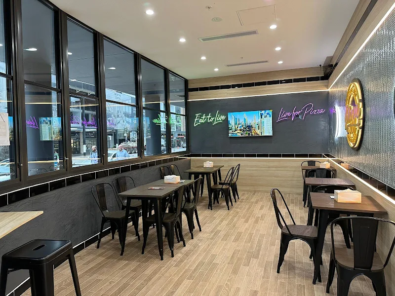 MAD Juice & Salad Cafe