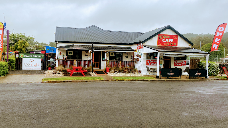 Tin Timbers Cafe - Gourmet country pie bakery