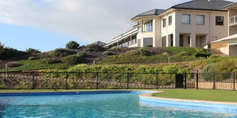 Lady Bay Resort