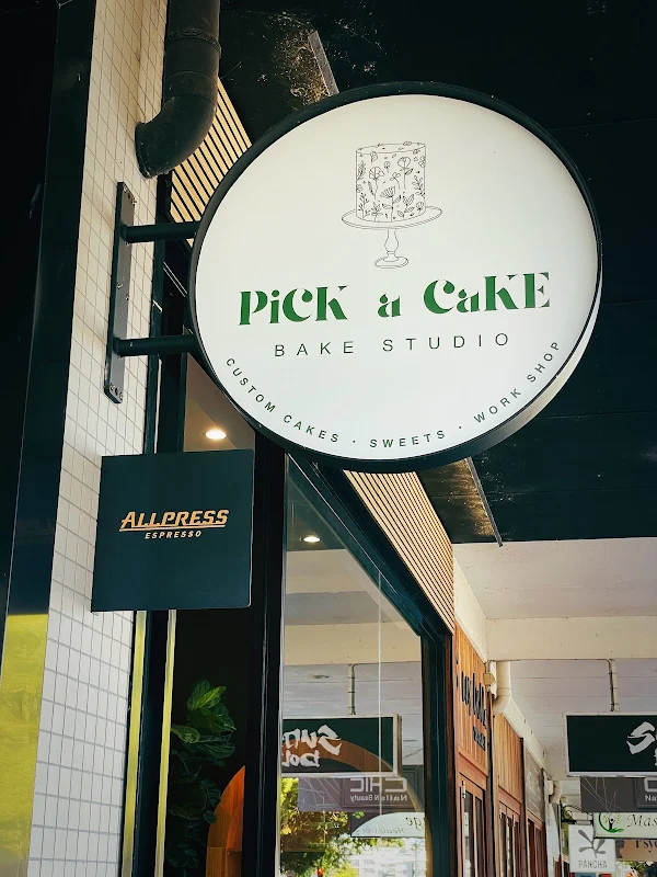 PiCK a CaKE