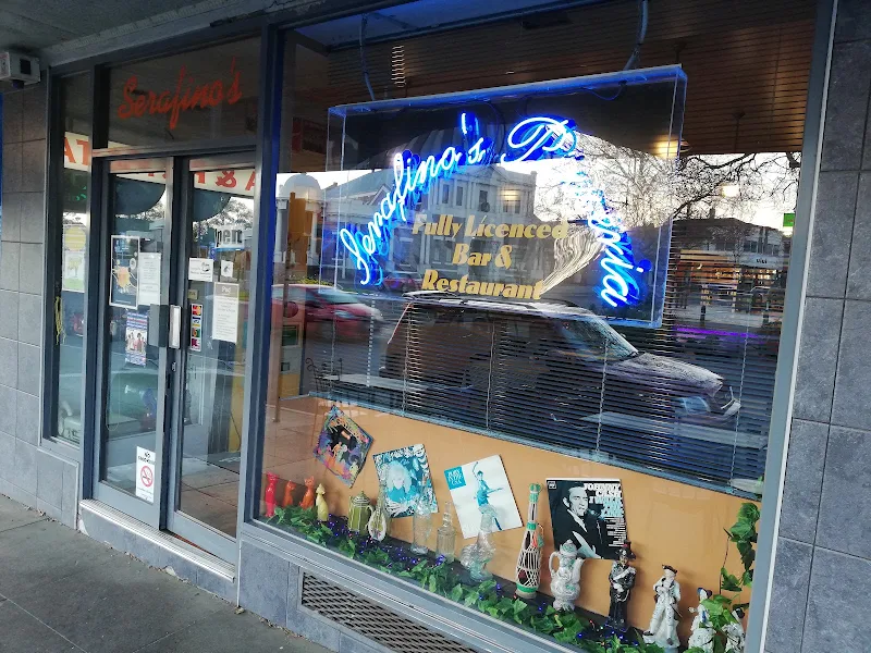 Serafinos Blue Lounge Pizzeria