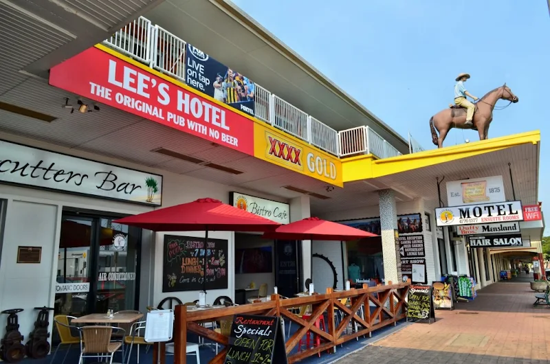 Lees Hotel - the Pub with No Beer