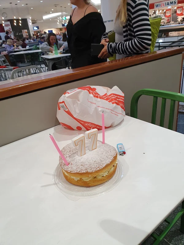 Donut King Rose City