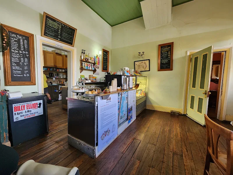 The Sundowner Cafe