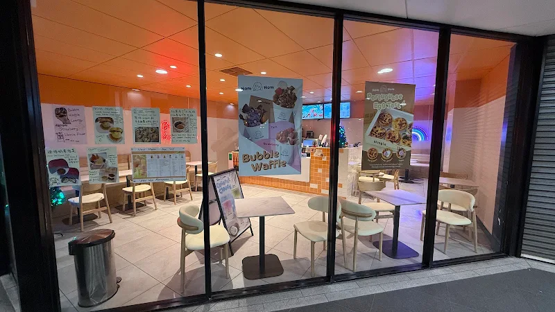 Nom Nom Bubble Tea and Dessert Cafe