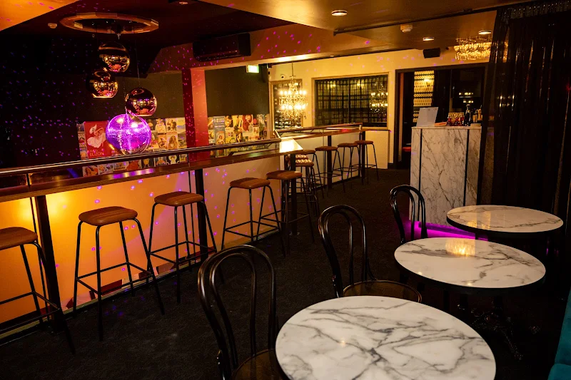 Sassy Cocktail Bar