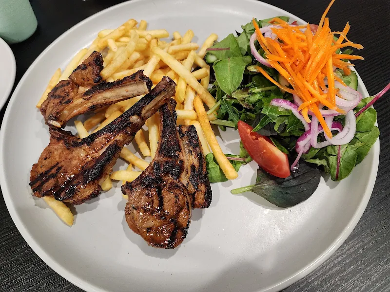 Papaccino Cafe - Restaurant