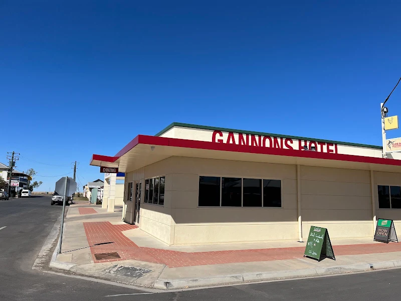 Gannons Hotel Motel