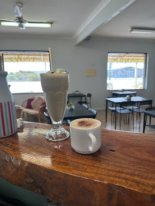 Sandy Pawz Dog Cafe