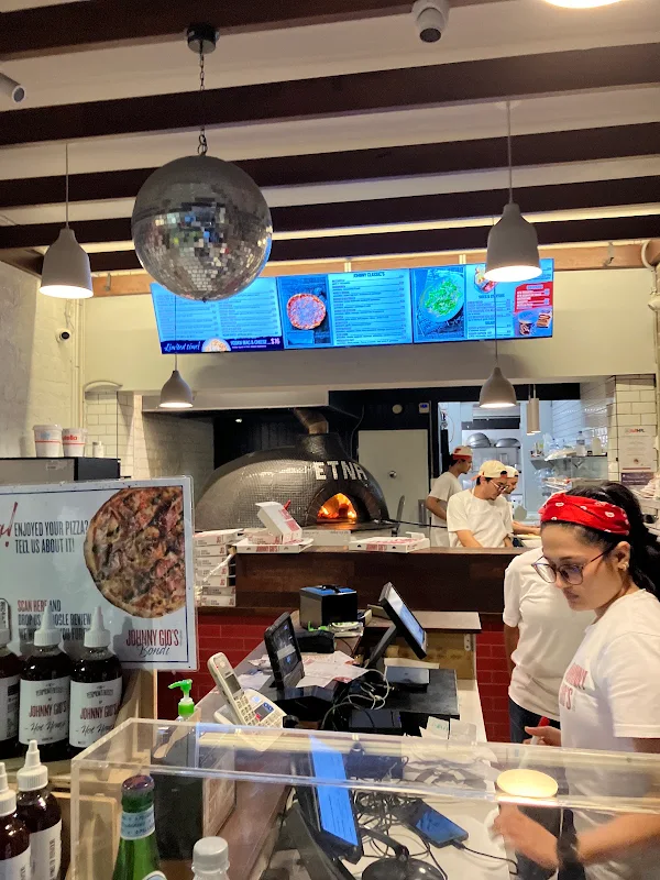 Johnny Gio's Pizza Bondi