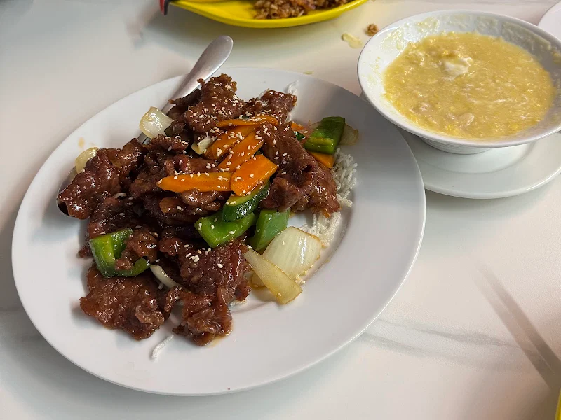 Lucky House (Chinese Kitchen Takeaway or Dine in)