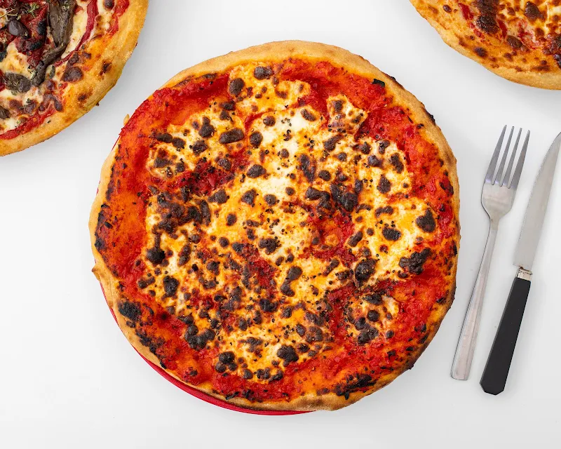 Hot Stone Pizza
