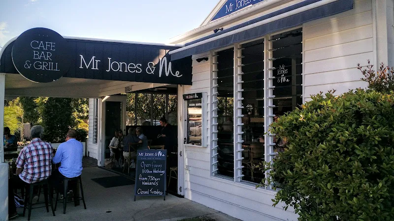 Mr Jones & Me Restaurant
