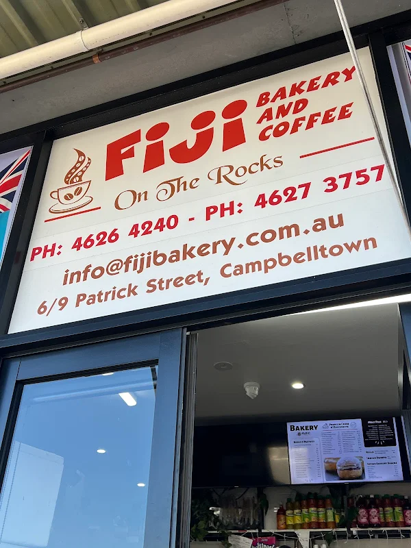Fiji bakery & coffee on the rocks