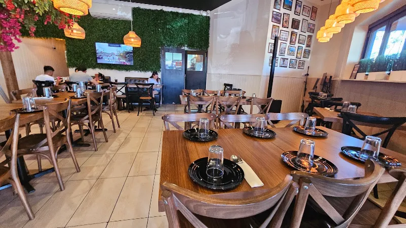 Pinoy Lounge