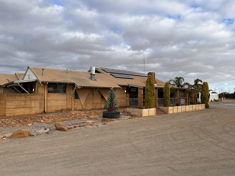 Lake King Tavern Motel