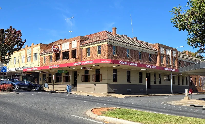 Wade Hotel