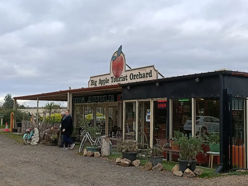 The Big Apple Cafe