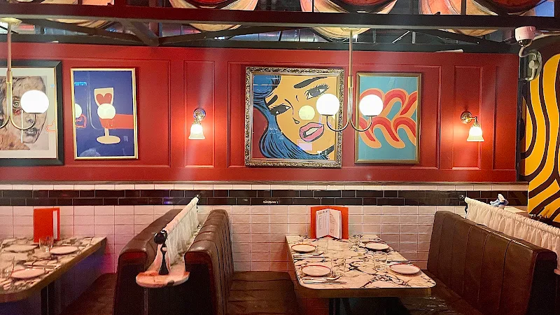 Louey's Bar & Kitchen