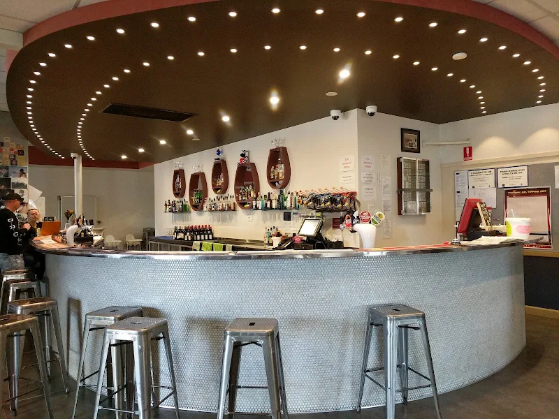 Wavecrest Bar & Bistro