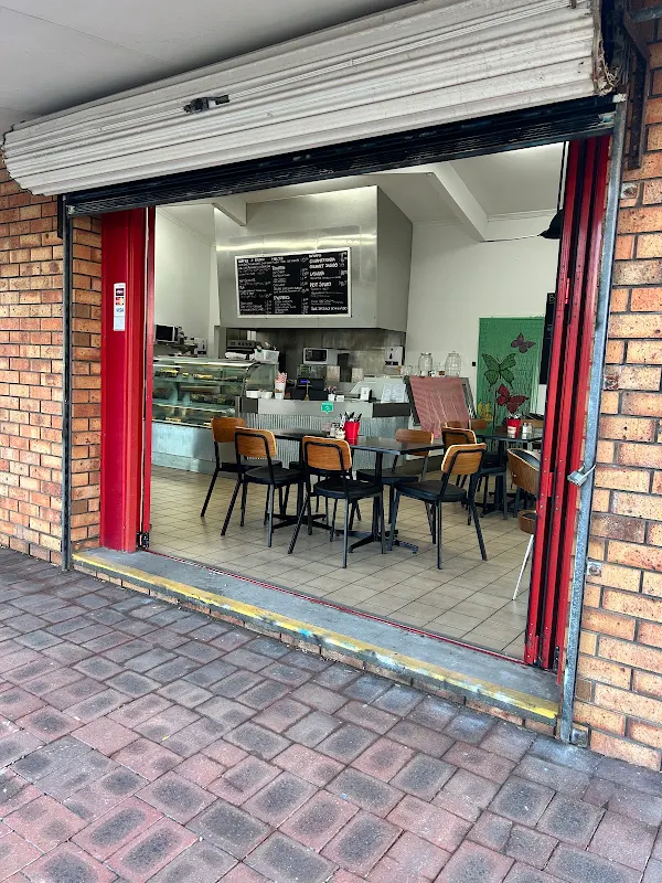 TnT's cafe