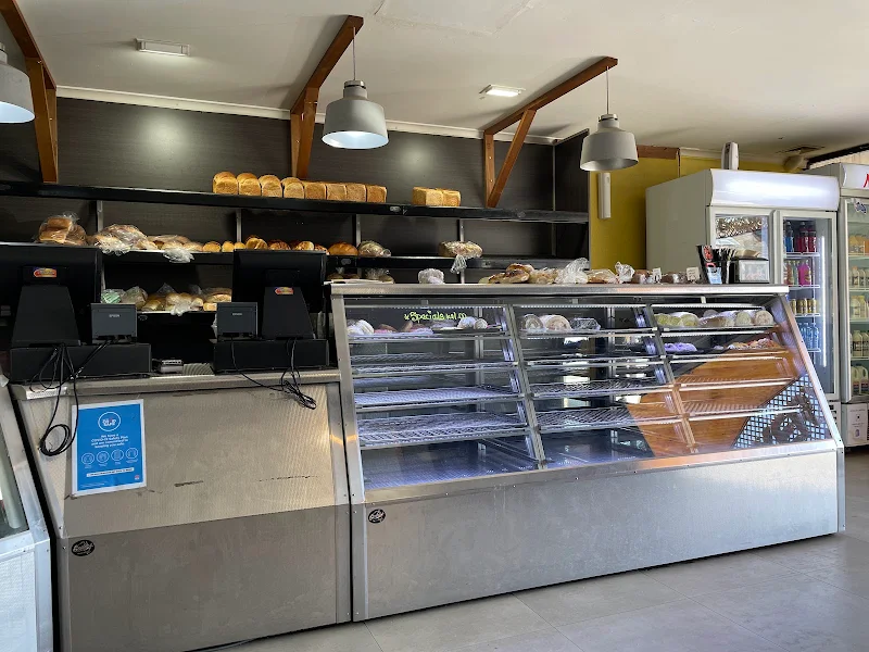 Bakery & Cafe