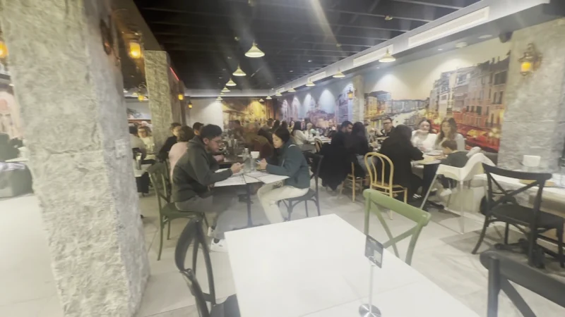 La Bello Pizzeria Cooking with Passion