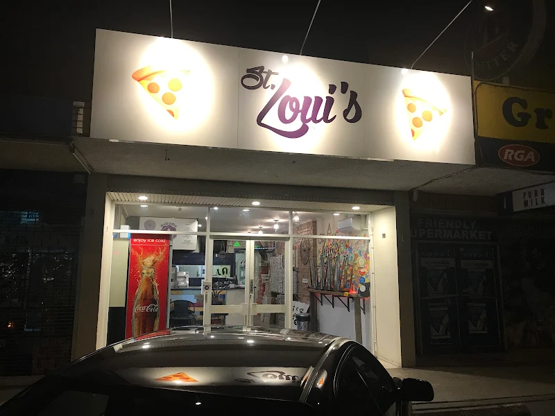 Regular American Pizza