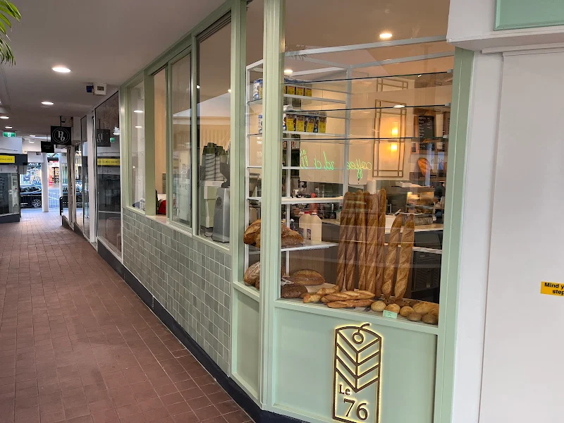 Le 76 patisserie & Bakery