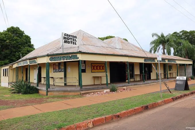 Central Hotel Normanton 2023