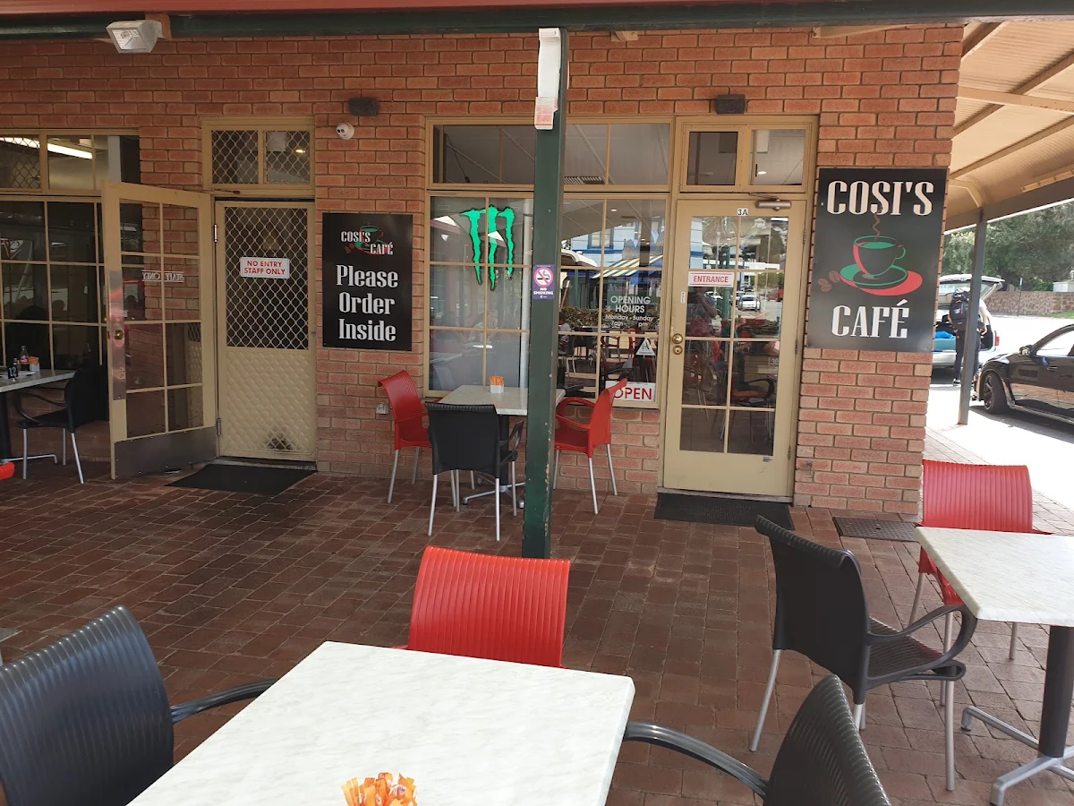 Vibe, Cosi's Café
