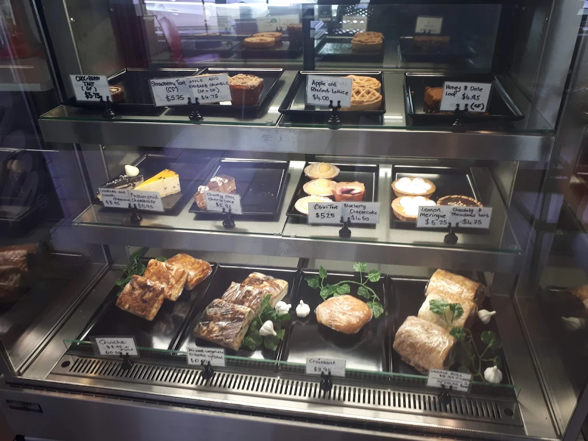 Vibe, Cosi's Café