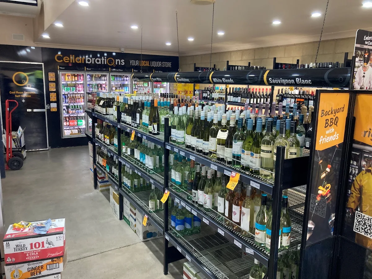 Vibe, Merrimac Tavern & Cellarbrations Bottleshop